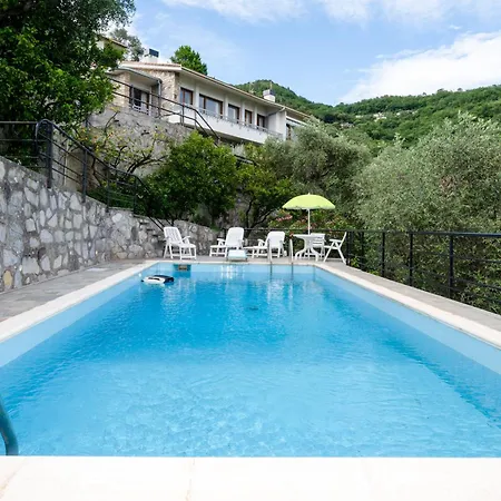 Vista Nel Blu, Piscina Apartman Rapallo